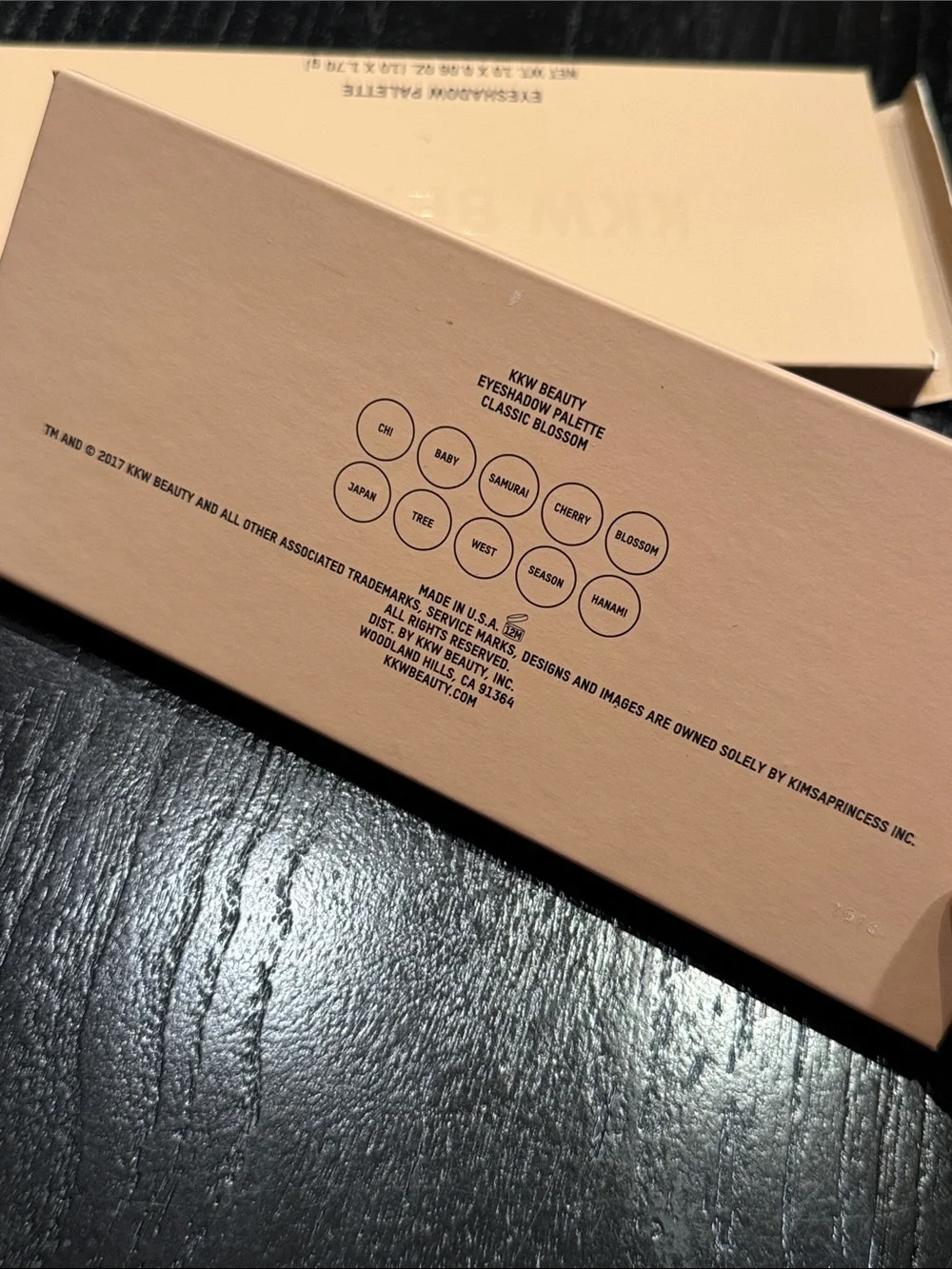 KKW Beauty Eyeshadow Palette - Classic Blossom Neutrals